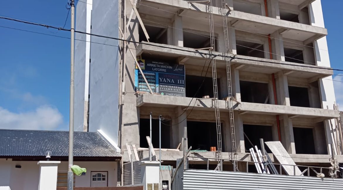 1196ee61-d388-457f-821d-7c324e5d1295