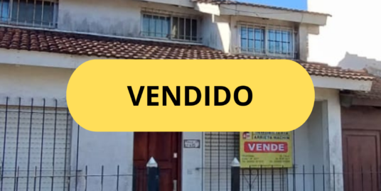 CASA 3 AMBIENTES c/ GARAGE – VENTA