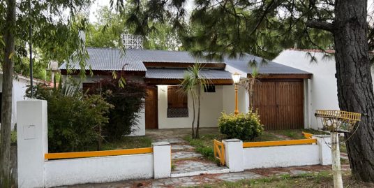 Casa 3 ambientes- VENTA