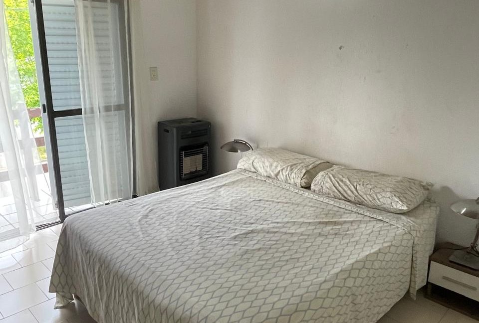 c76fa700-9482-4b0e-99fc-6b2d1d61a7de