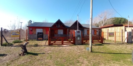 2 Casas  3 ambientes c/u – VENTA