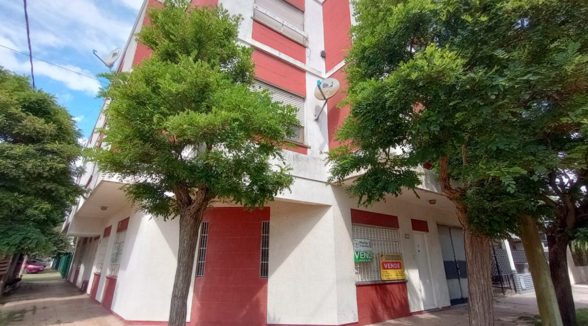 d0dbede3-d602-47b3-bdf7-22266c8f45a3