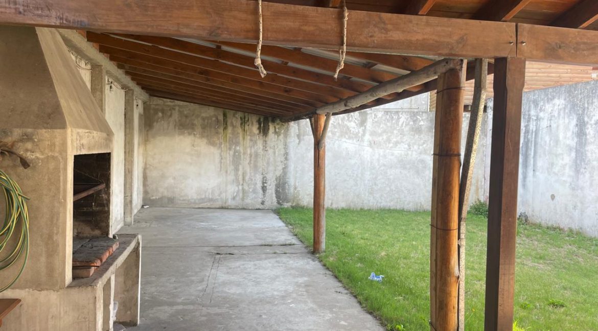 0f8fab28-d654-4666-8a22-8bc1e3897e2e