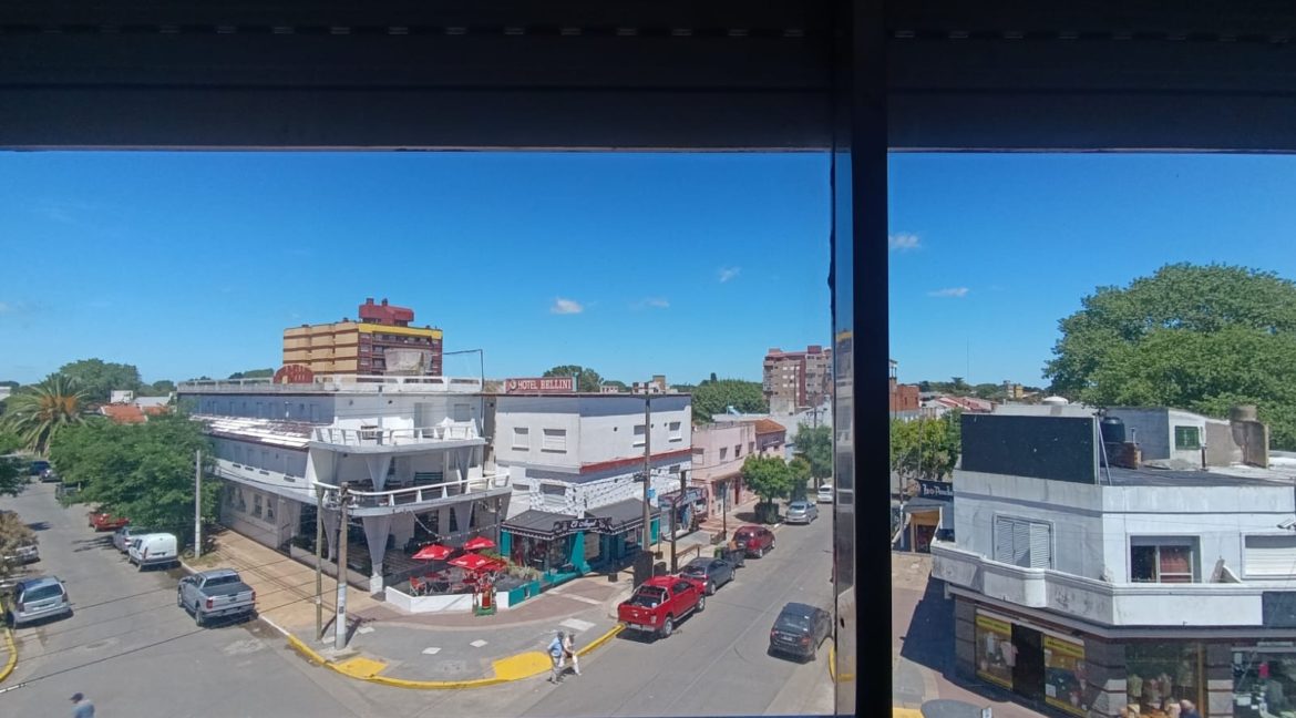 WhatsApp Image 2025-12-12 at 11.22.05 AM (1)