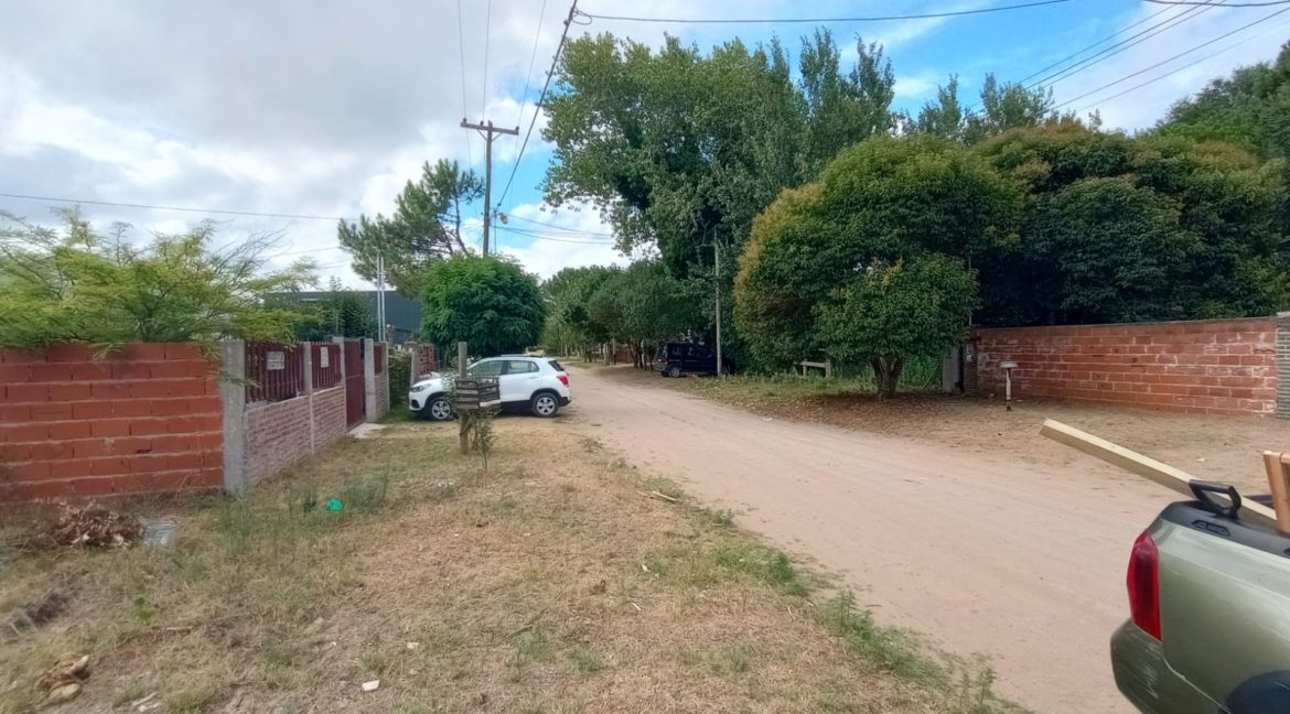 12ed8b28-3e16-4b43-9ccb-d869ccd431af