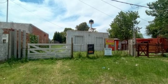 Casa 3 ambientes a terminar – VENTA