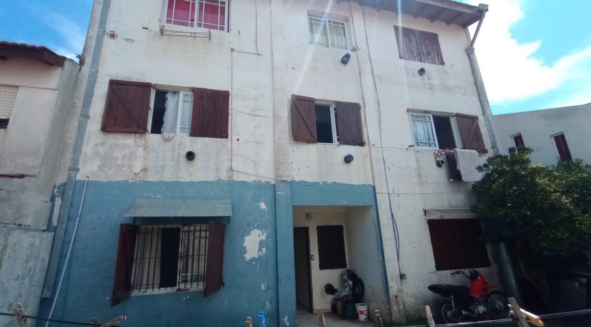 6d06daf3-57a7-4e56-a10c-a3e885d85437