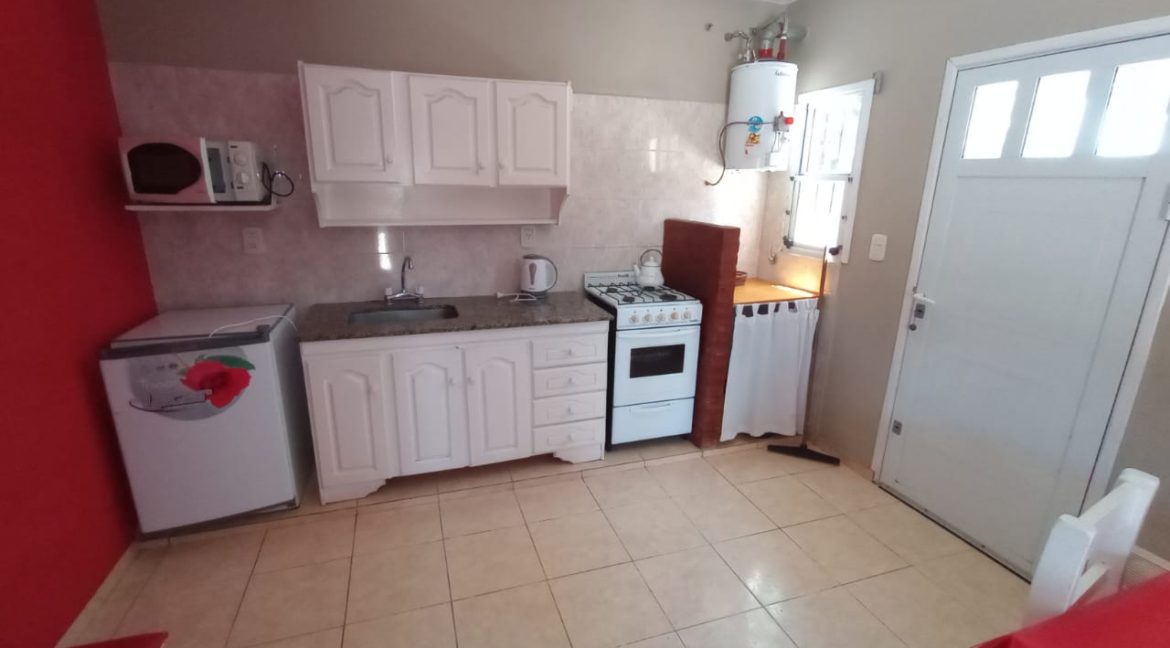 ed98e64d-7933-4f3f-9832-610553393e88