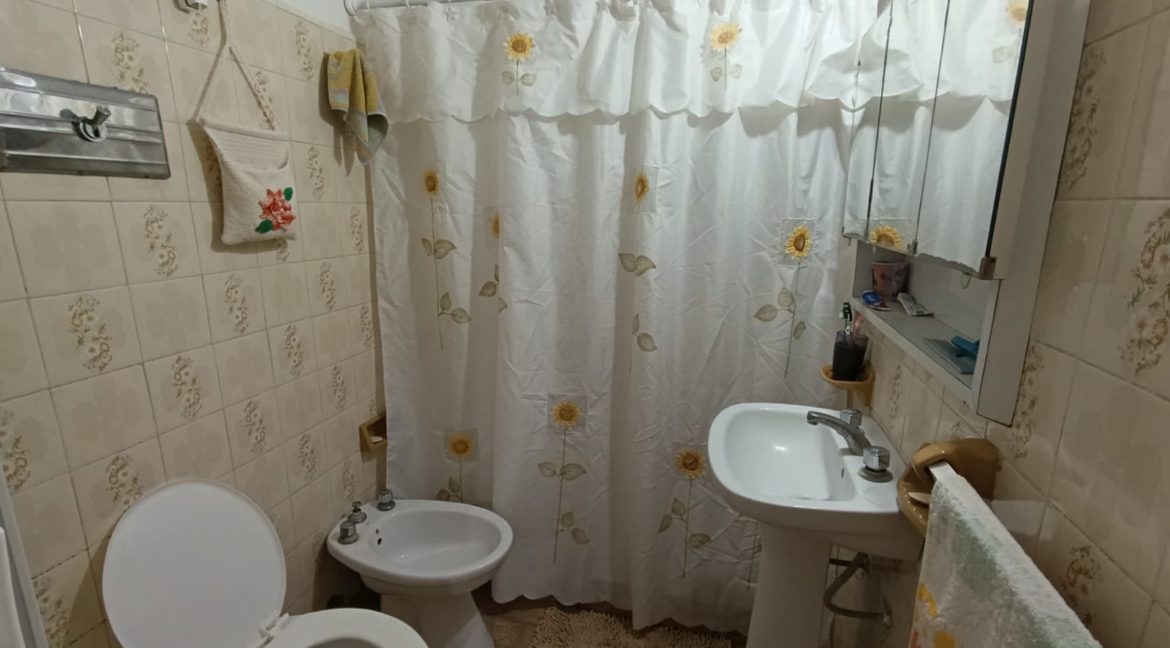 img_6987ae4fb0c5e8.16091097