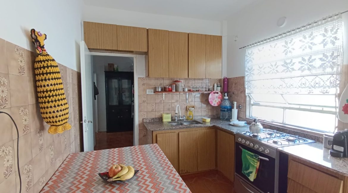 img_6987ae4fb0f9e9.16691751