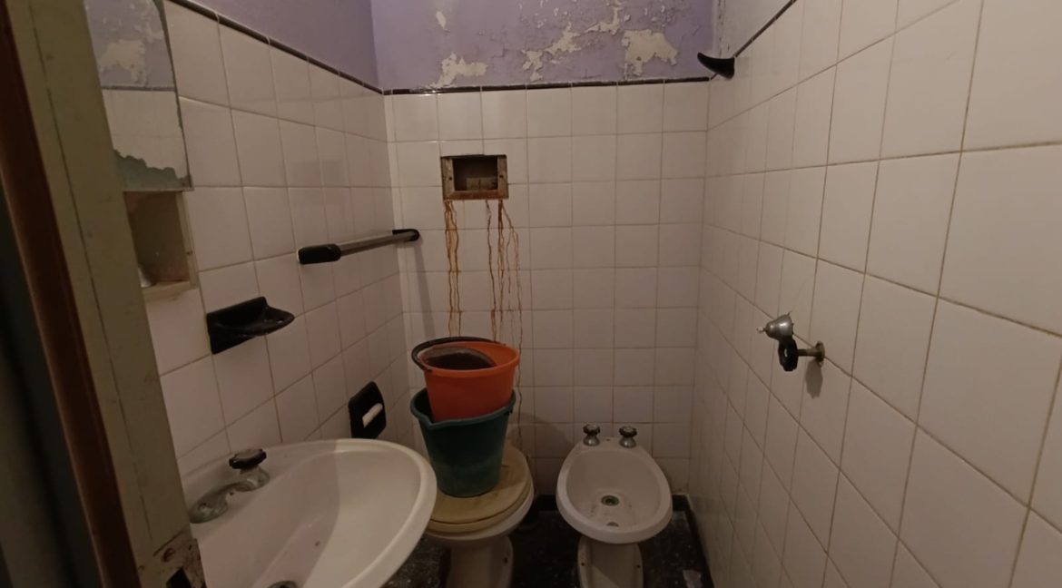 img_69933870d39728.78023133