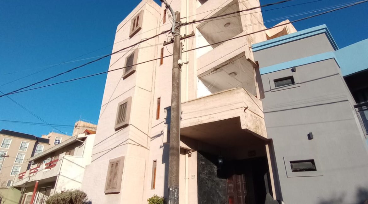 2c41509c-53d7-4ca3-986b-68d3bb44d487