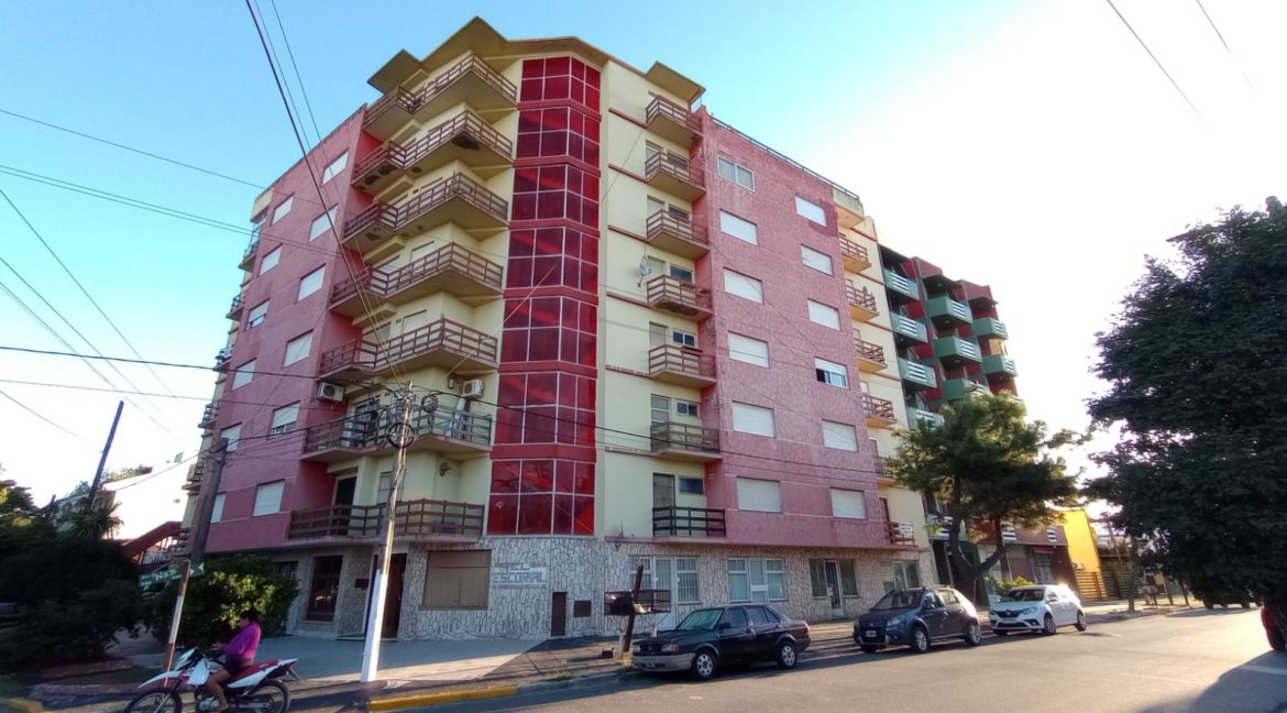 7cb9c570-5aa0-4a83-a82f-cc6aa5727163