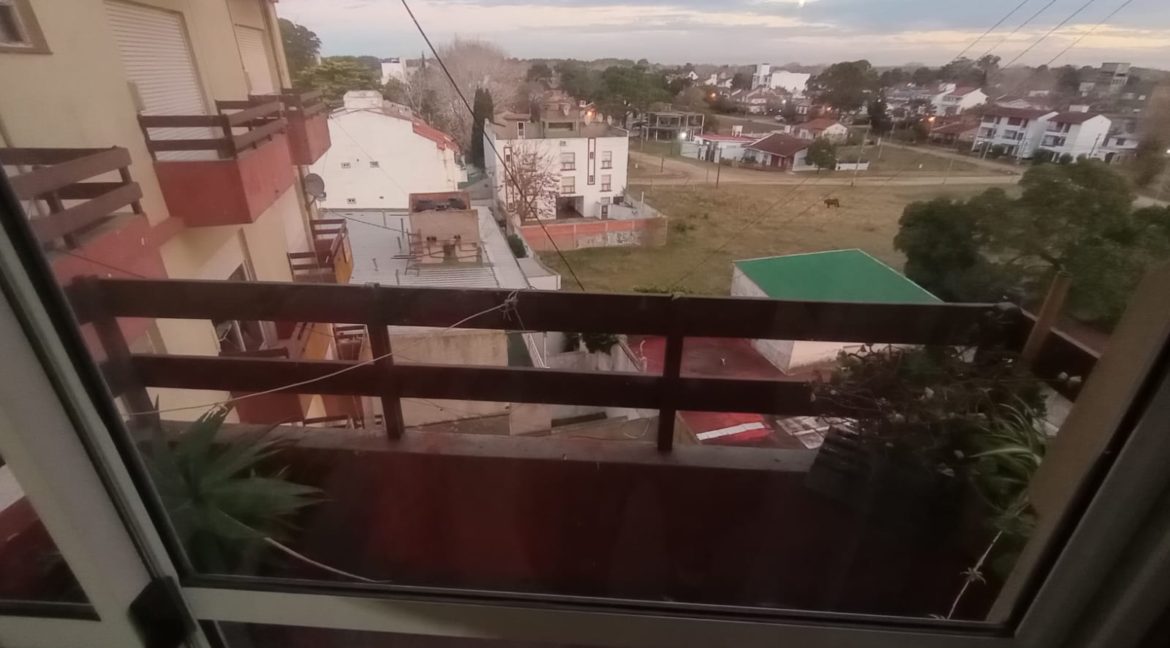 fd42dd7b-71e5-4aba-bd8f-f0e0f2089045