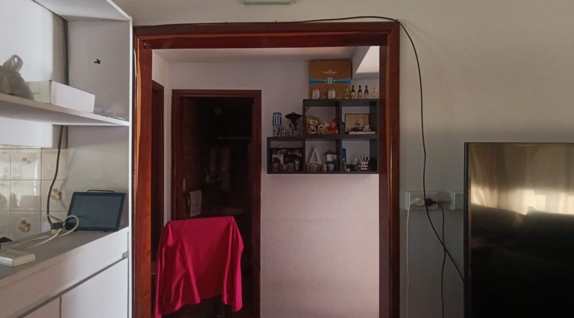 005dd77b-7dfe-42df-8fa1-bf767c408f52