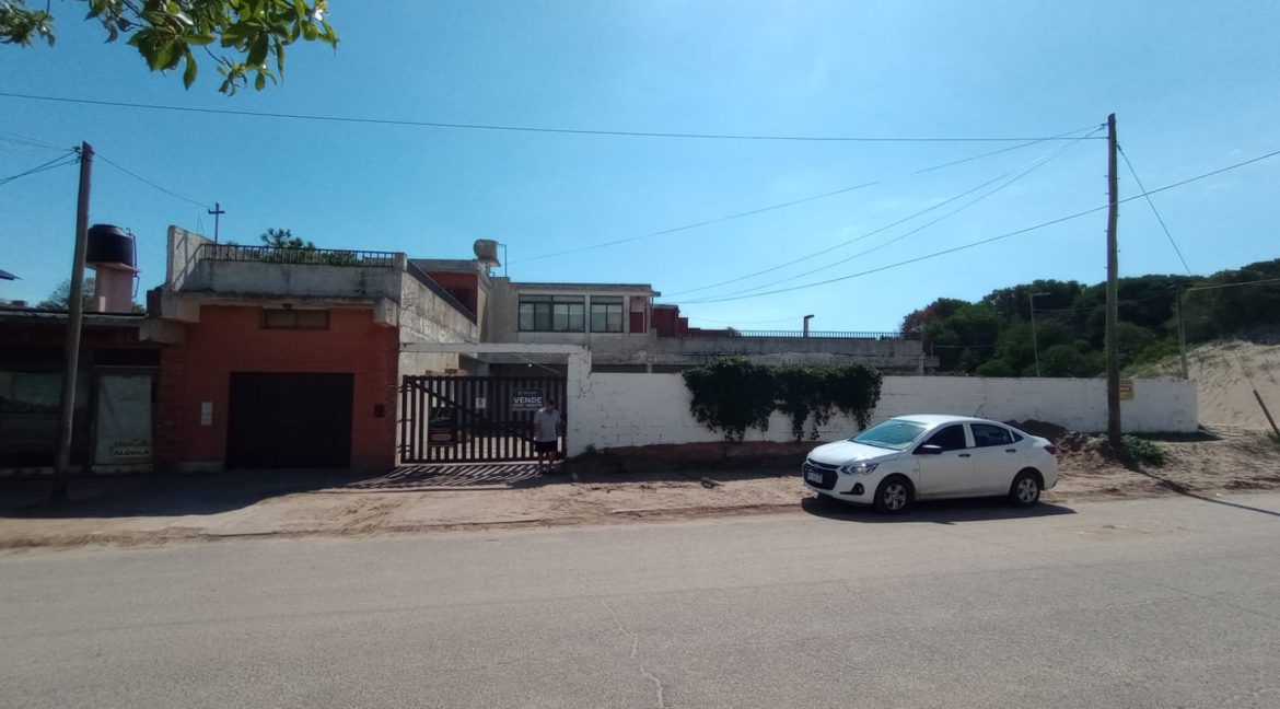 296ca081-2fcc-437f-b38f-b8795b07ba7d