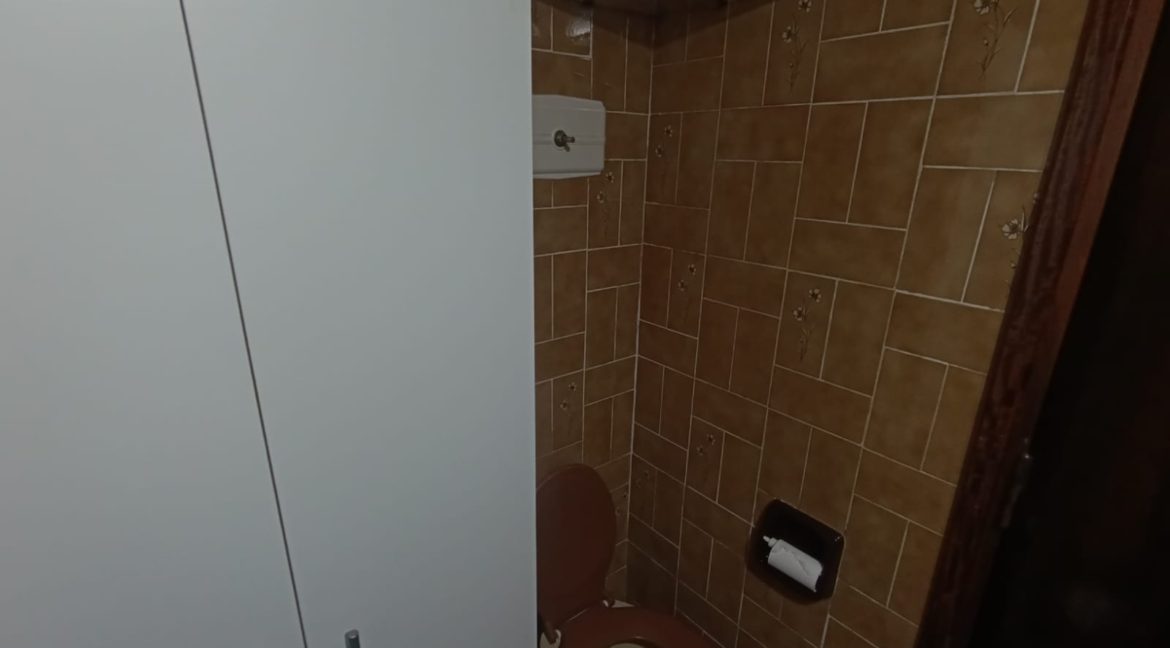 7b81d76d-25f1-425a-b088-cb2f7077293e